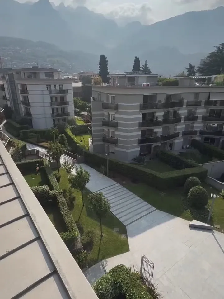Manutenzione del verde di un complesso residenziale, foto 2
