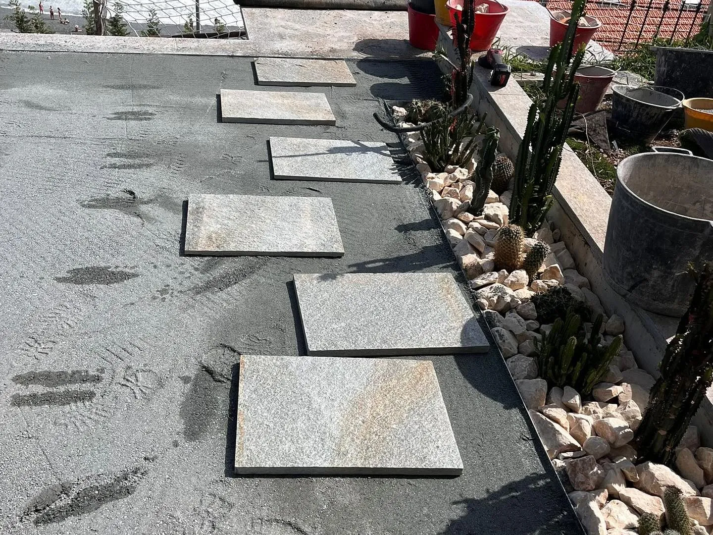 Giardino su terrazzo vista mare ad Albisola Marina, foto 4